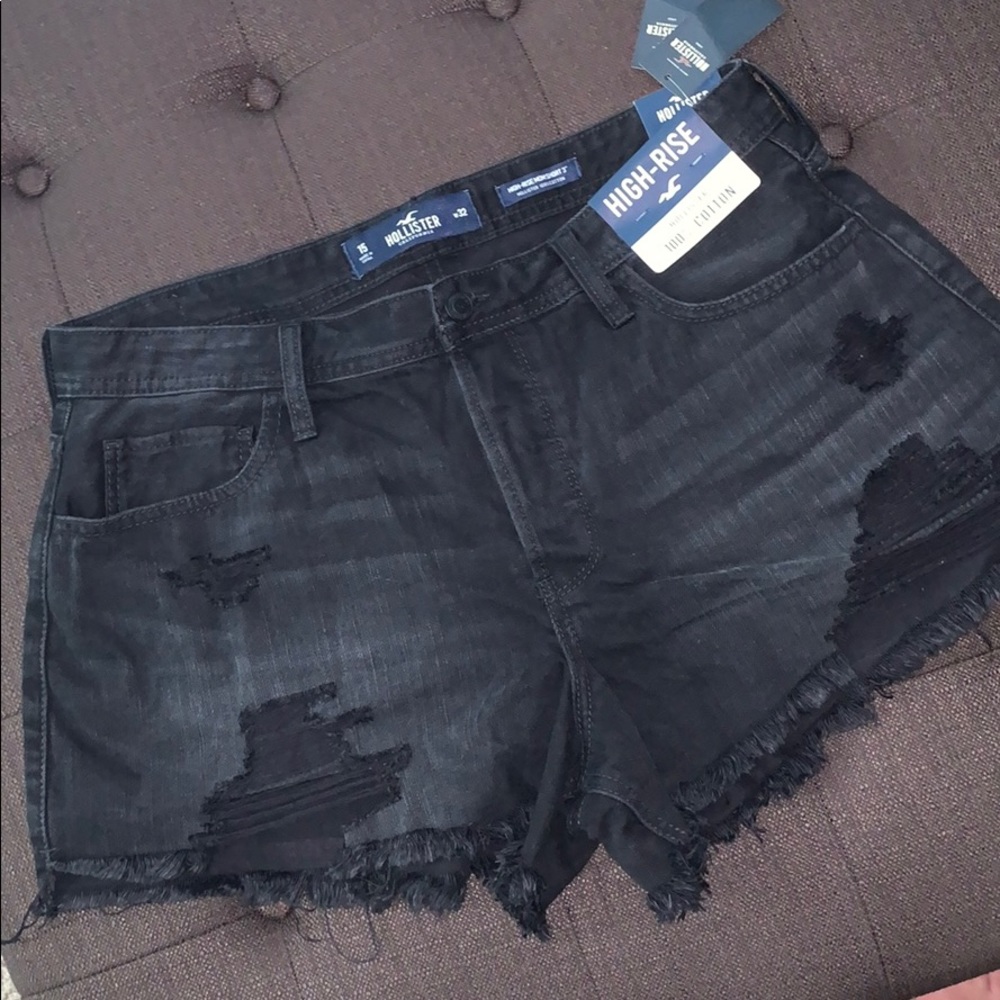 Hollister High Rise Size 15 Black Jean Short